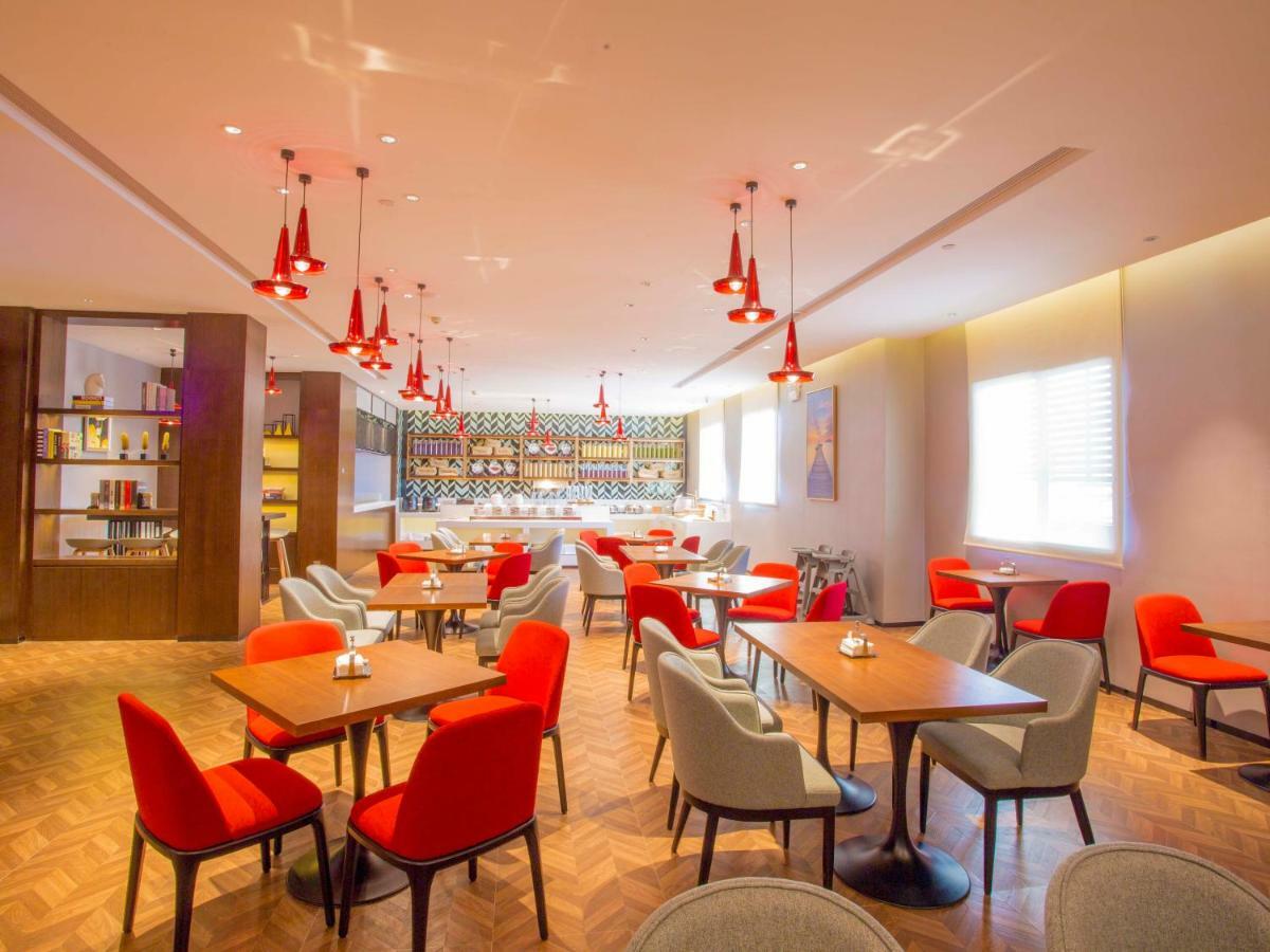 Borrman Hotel Nanning Railway Station Branch Bagian luar foto