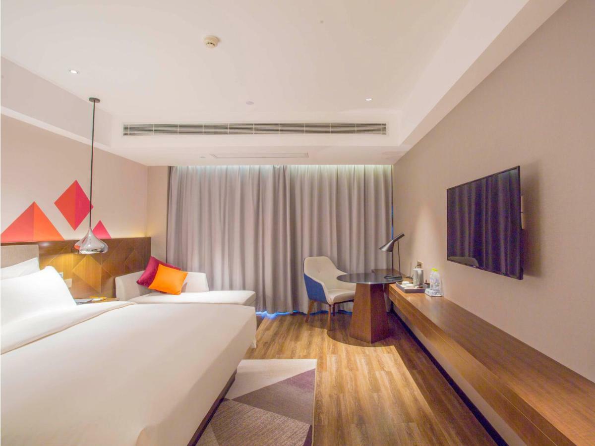 Borrman Hotel Nanning Railway Station Branch Bagian luar foto