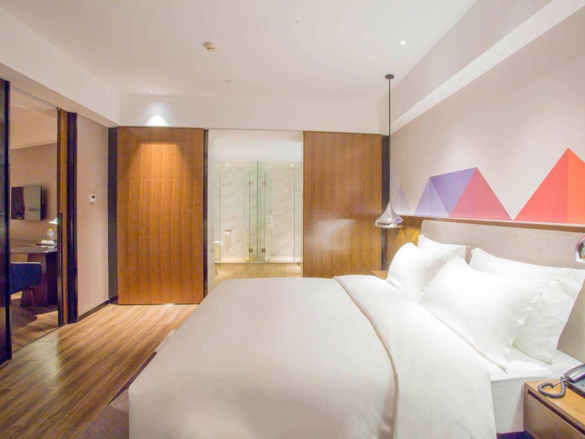 Borrman Hotel Nanning Railway Station Branch Bagian luar foto