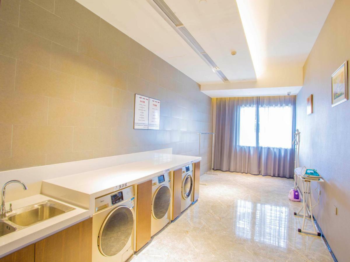 Borrman Hotel Nanning Railway Station Branch Bagian luar foto